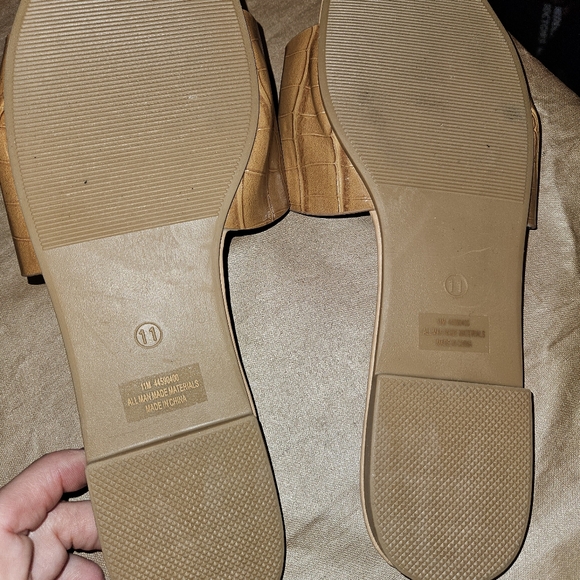 Cato faux crocodile print slide sandals, adjustable buckle, size 11 women. - Picture 5 of 5
